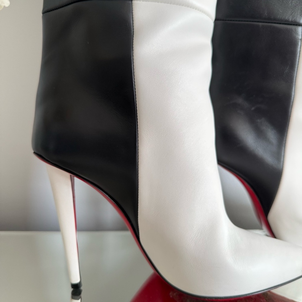 Christian Louboutin Monochrome Over the Knee Boots - Picture 3 of 5